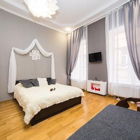 Avangard Liberty Avenue Apart Lemberg Exterior foto